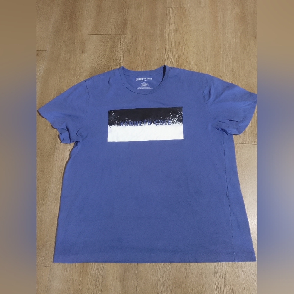 Kenneth Cole Blue Graphic T-Shirt